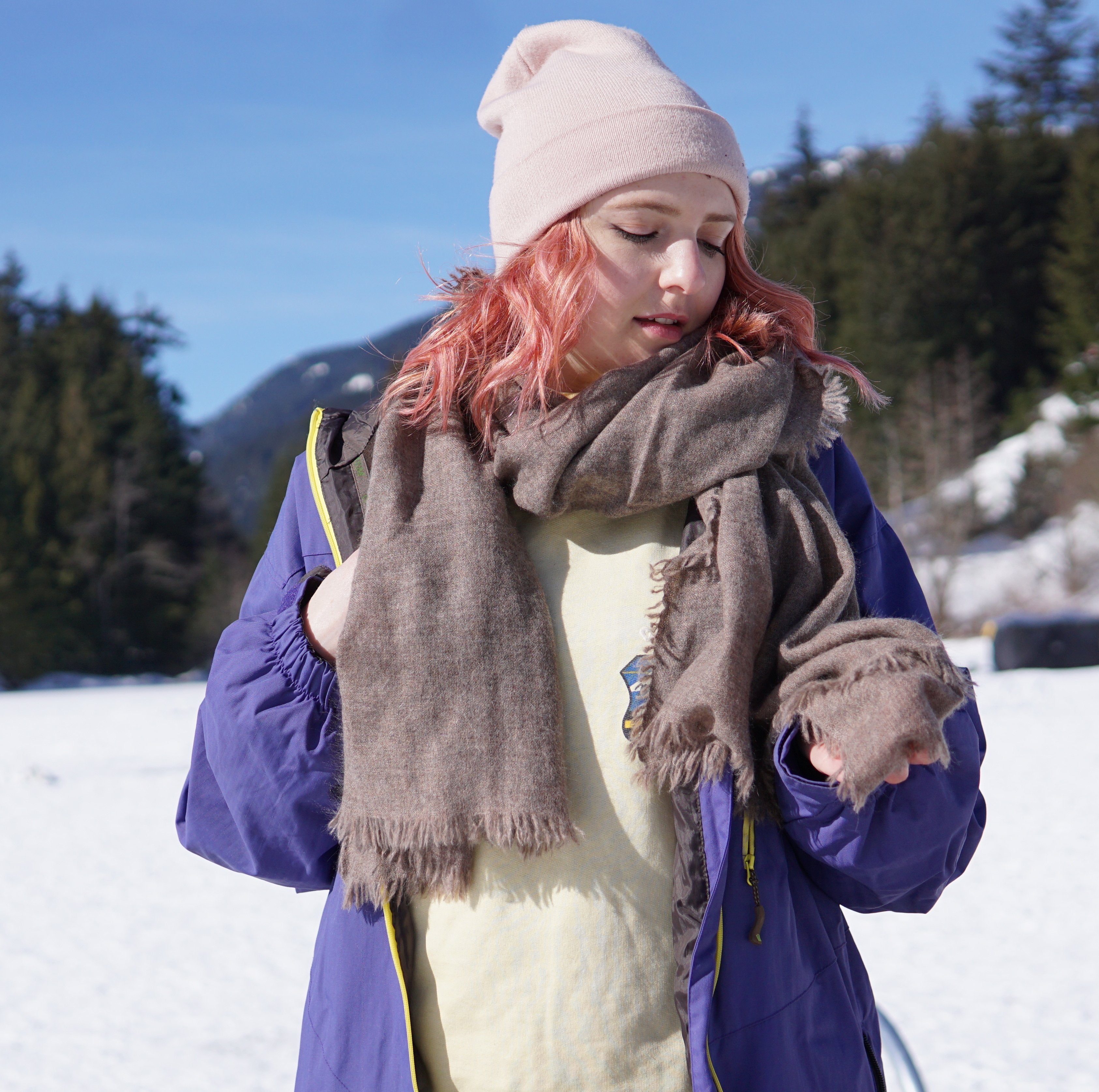 Types of Cashmere Weave: Is There a Softness Difference? – Ethical Cashmere